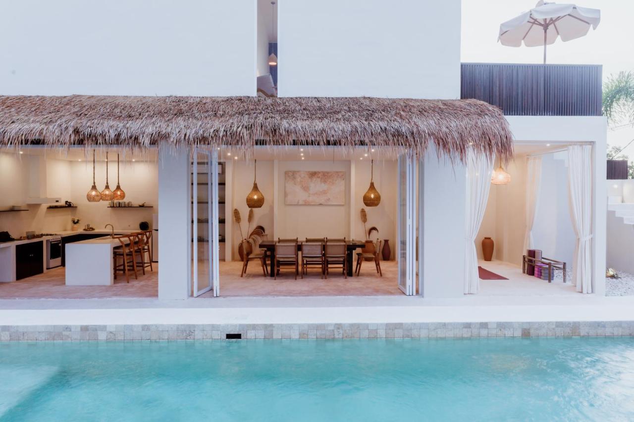 The Hut Hut Hotel Uluwatu Екстериор снимка
