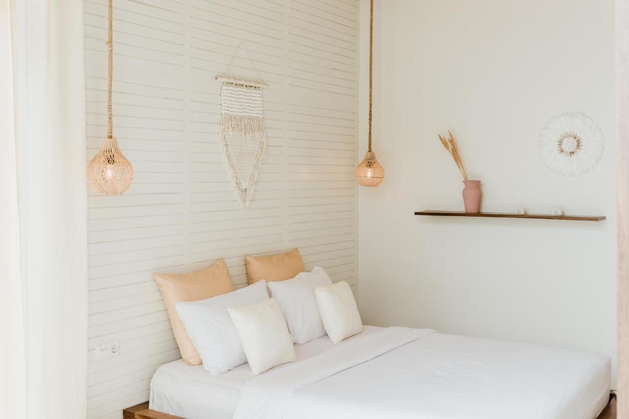 The Hut Hut Hotel Uluwatu Екстериор снимка