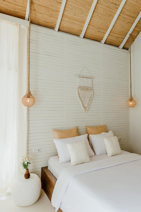 The Hut Hut Hotel Uluwatu Екстериор снимка